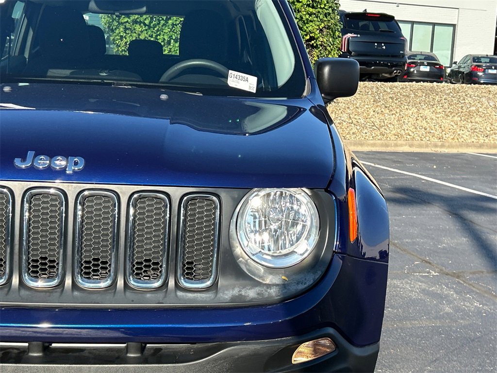 2017 Jeep Renegade Sport photo 9