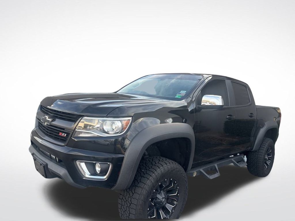 2016 Chevrolet Colorado Z71 photo 2