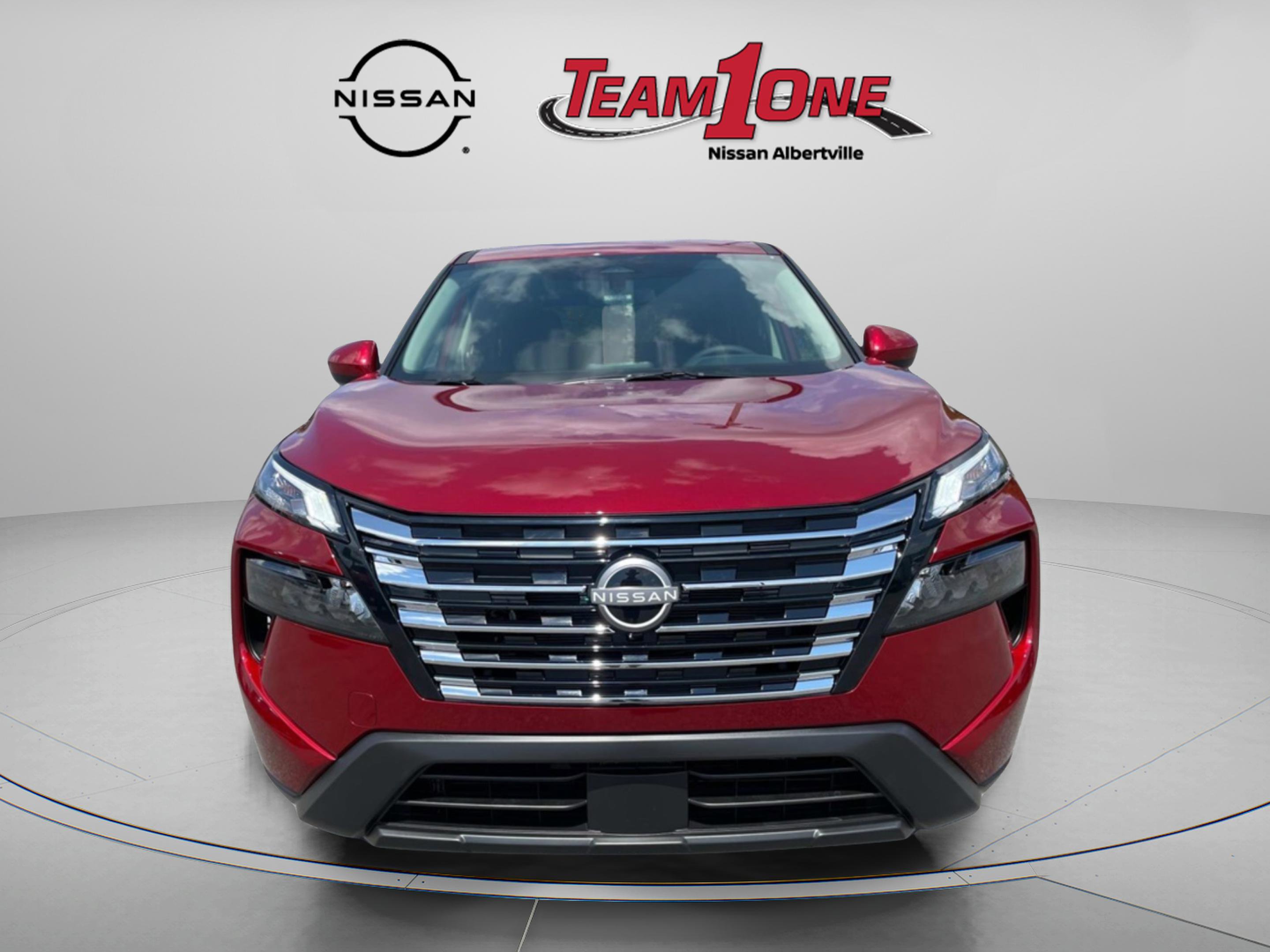 2026 Nissan Rogue SV photo 2
