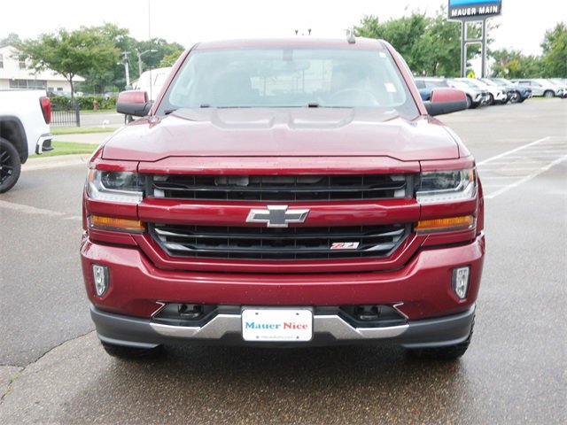 Used 2017 Chevrolet Silverado 1500 LT with VIN 3GCUKREC3HG279700 for sale in Anoka, Minnesota