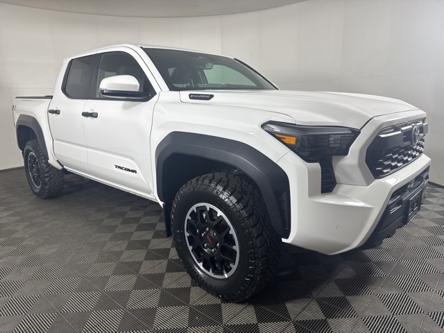 2024 Toyota Tacoma TRD Off Road's photo