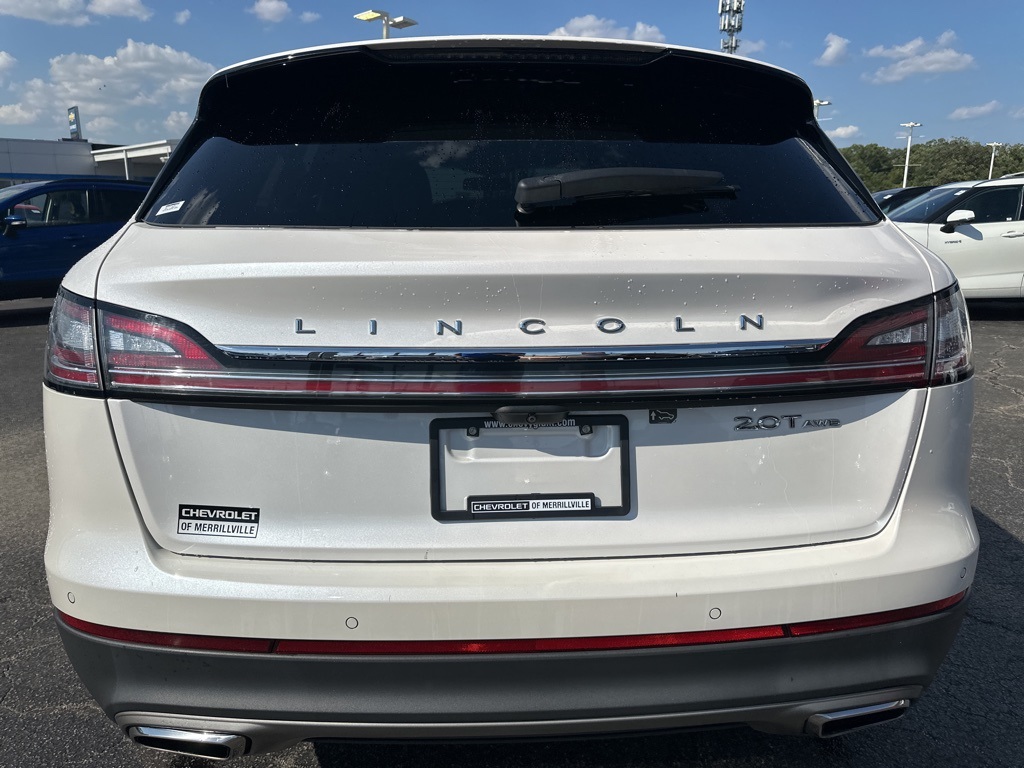 2019 Lincoln Nautilus Reserve photo 9