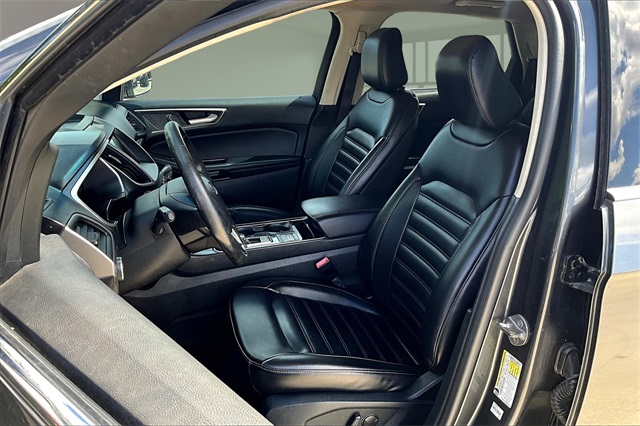 2020 Ford Edge SEL photo 23