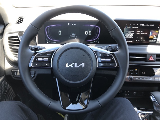 2026 Kia Seltos S photo 13