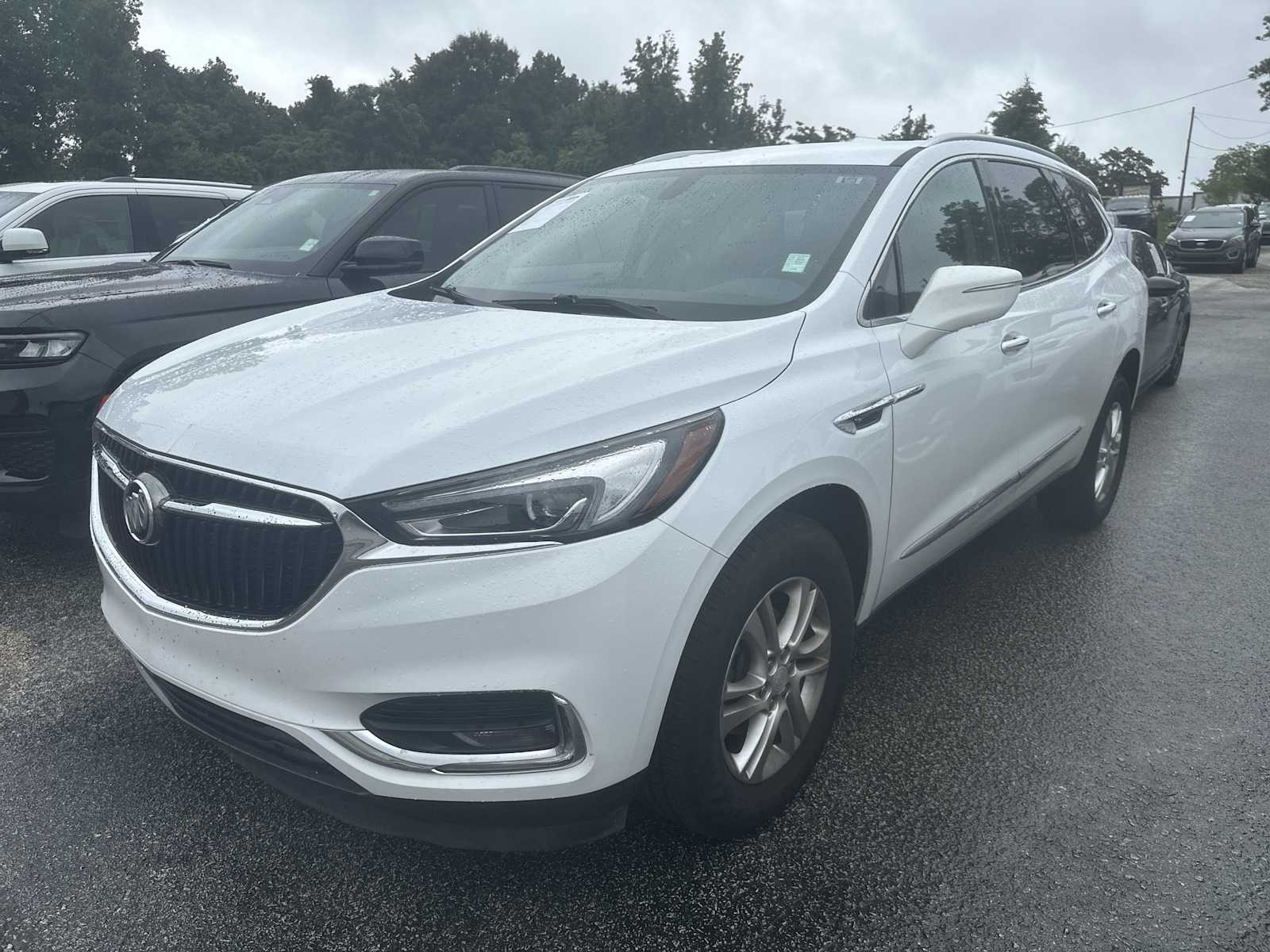 2019 Buick Enclave Essence photo 3