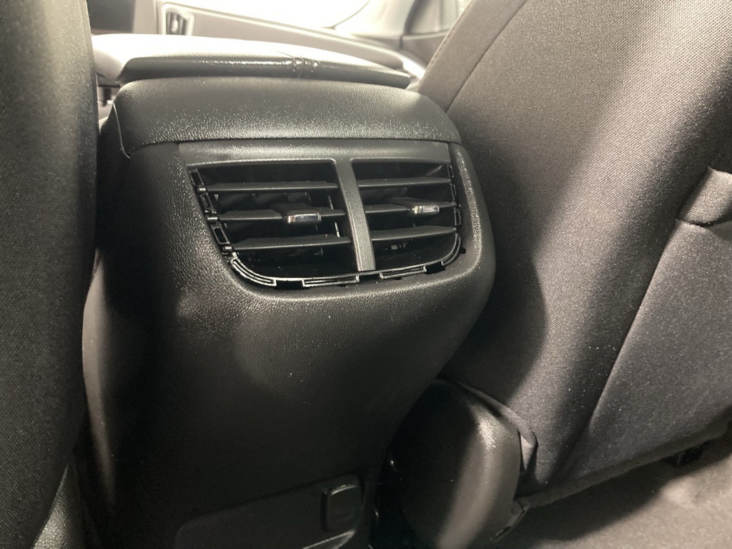 2024 Chevrolet Malibu 1LT photo 13