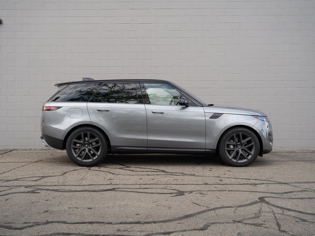 2024 Land Rover Range Rover Sport SE photo 8