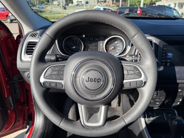2021 Jeep Compass Latitude photo 11
