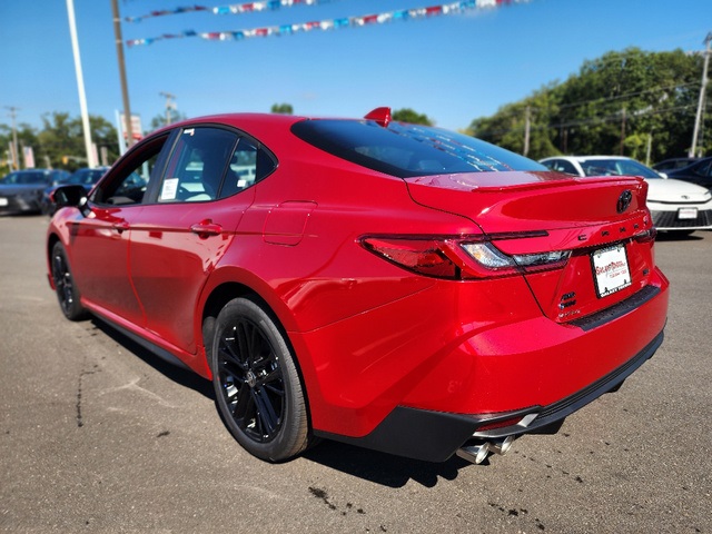 2025 Toyota Camry SE photo 4
