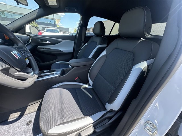 2025 Buick Envista Preferred photo 2