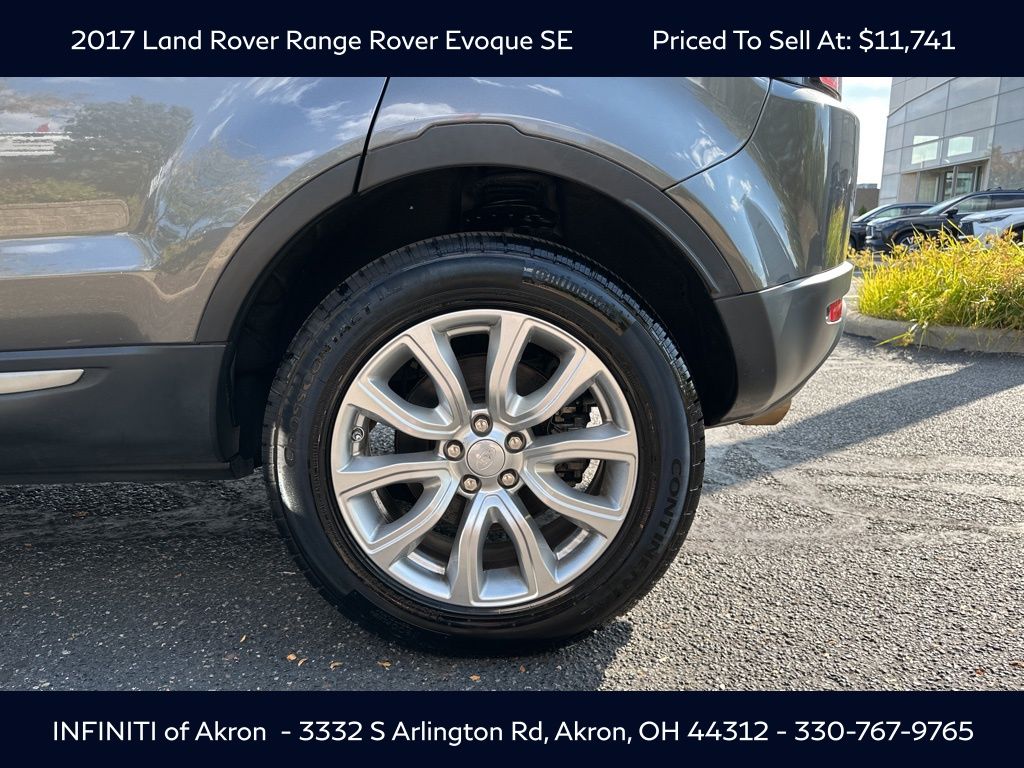 2017 Land Rover Range Rover Evoque SE photo 20