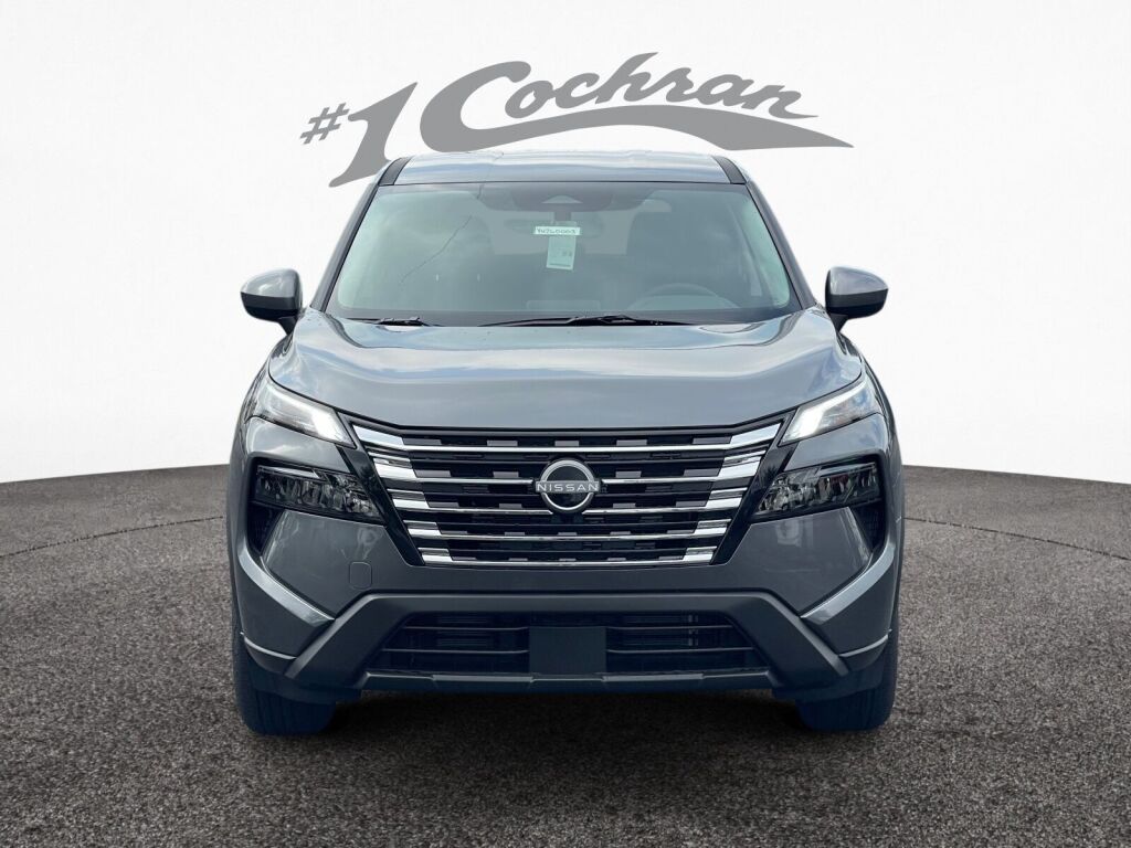 2026 Nissan Rogue SV photo 2