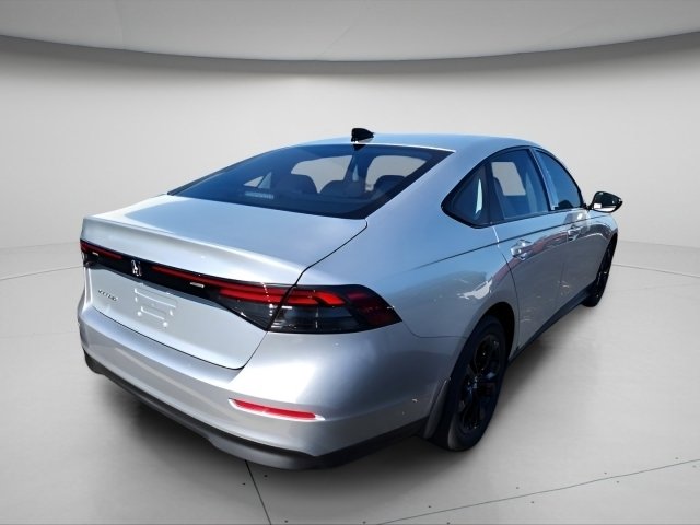 2025 Honda Accord SE photo 7