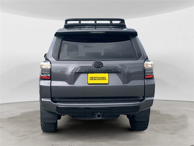 2021 Toyota 4Runner TRD Off-Road Premium photo 4