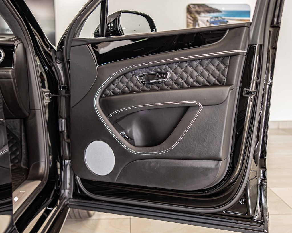2022 BENTLEY BENTAYGA - Image 48
