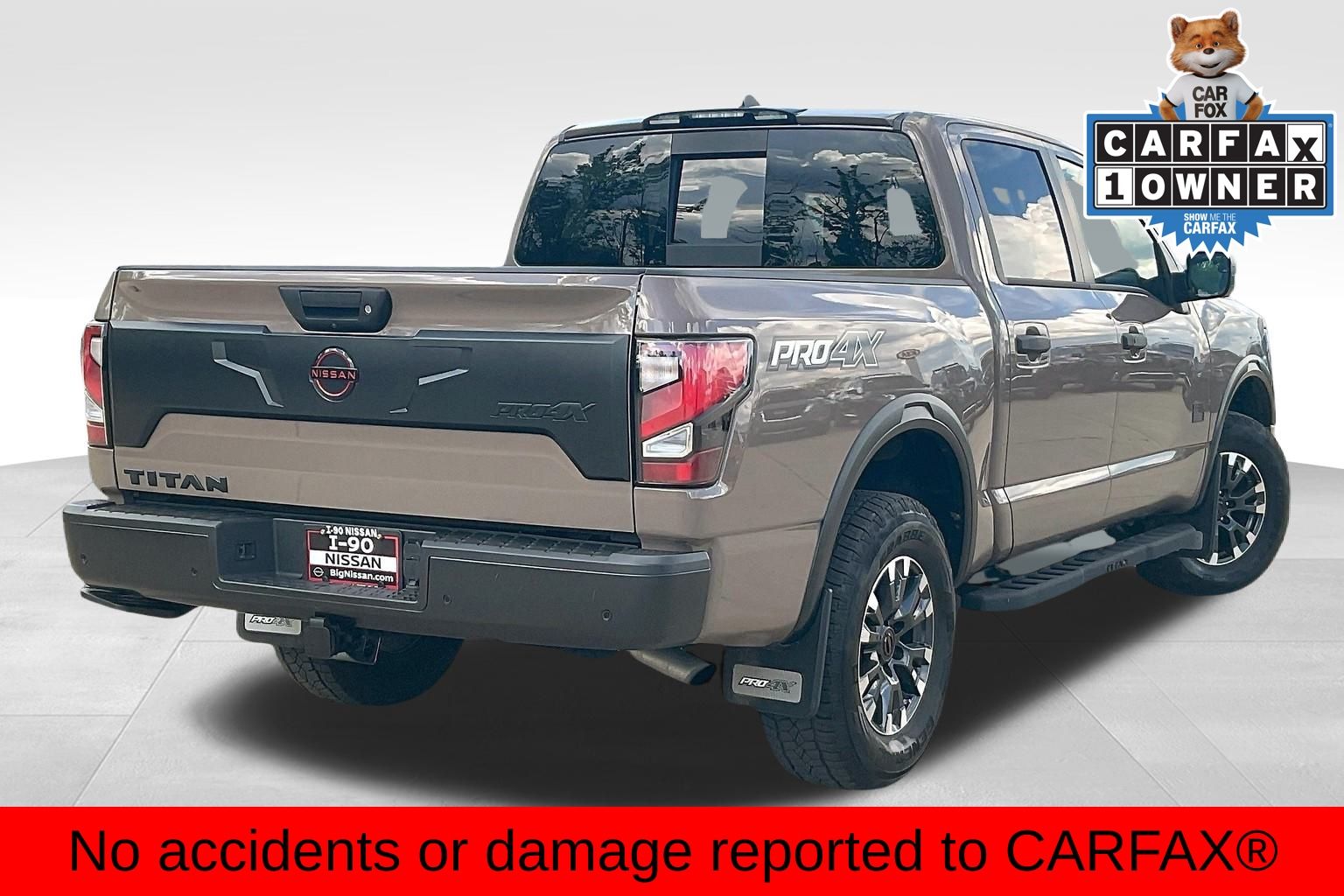 2024 Nissan Titan PRO-4X photo 2