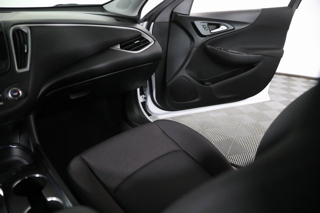 2022 Chevrolet Malibu RS photo 21