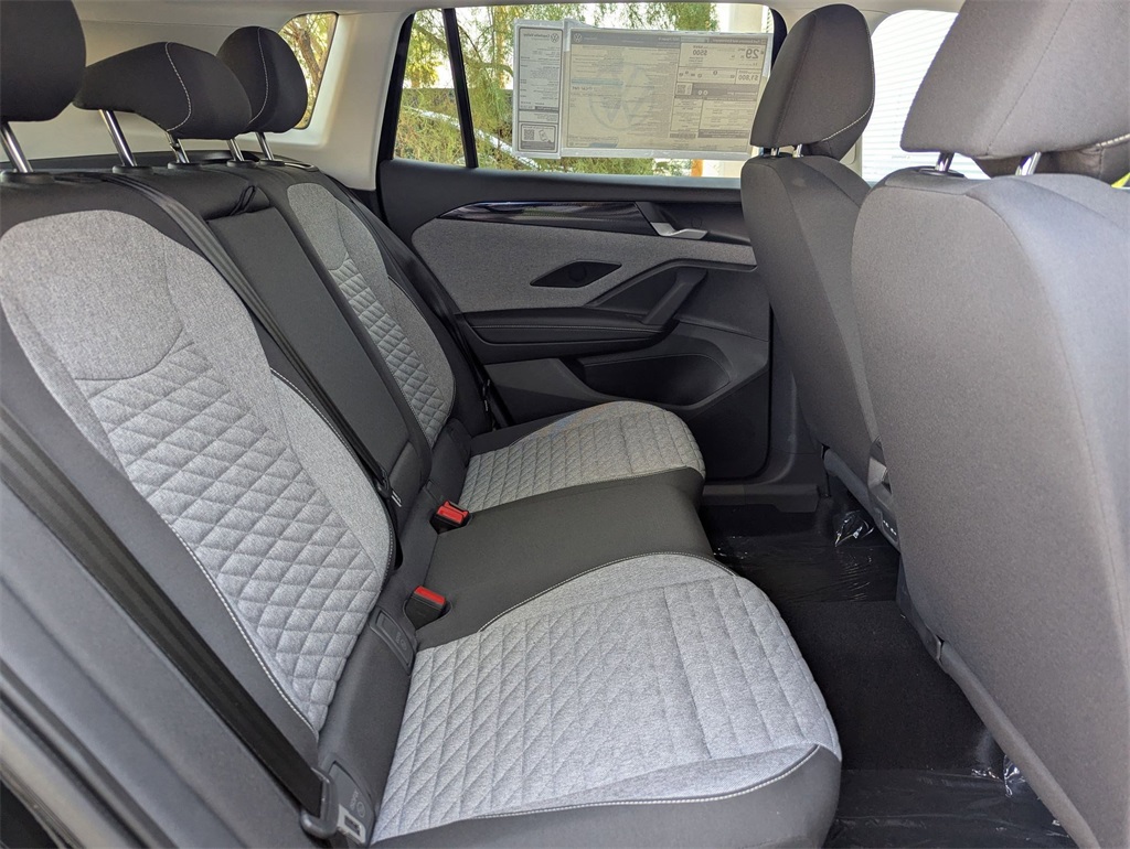 2025 Volkswagen Tiguan S photo 17
