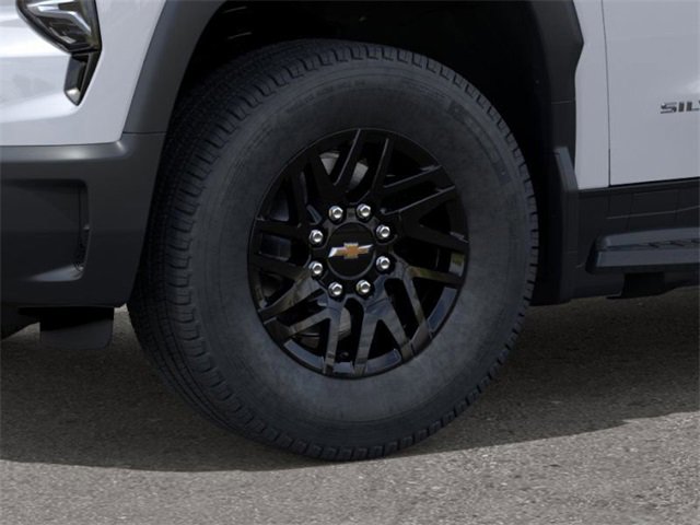 2026 Chevrolet Silverado photo 8