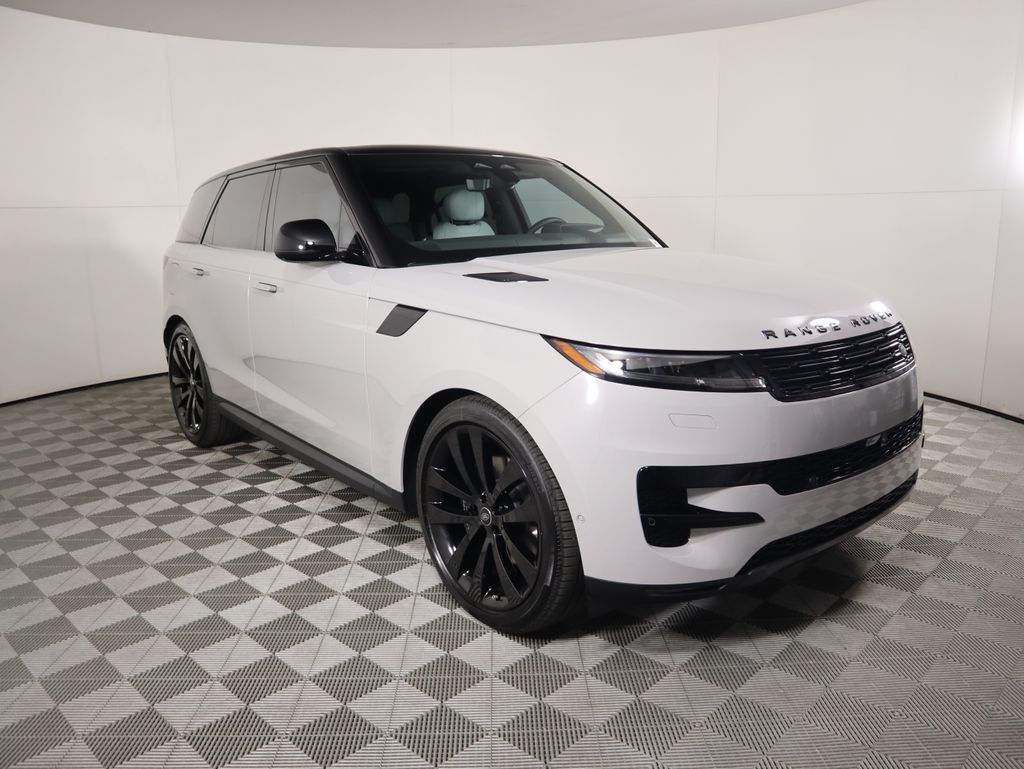2025 Land Rover Range Rover Sport SE photo 3