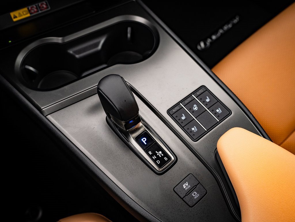 2025 Lexus UX Premium photo 33