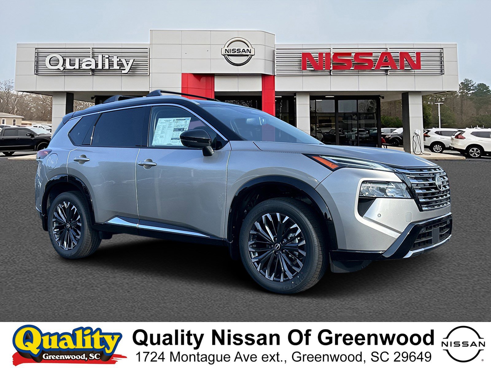 2026 Nissan Rogue Platinum's photo