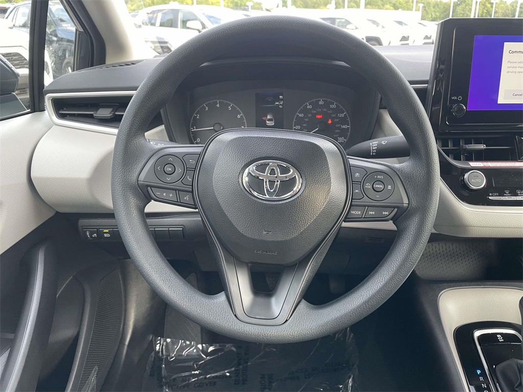 2025 Toyota Corolla LE photo 14