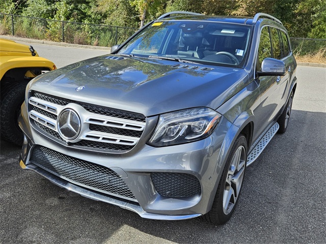2017 Mercedes Benz GLS 550 4MATIC photo 2