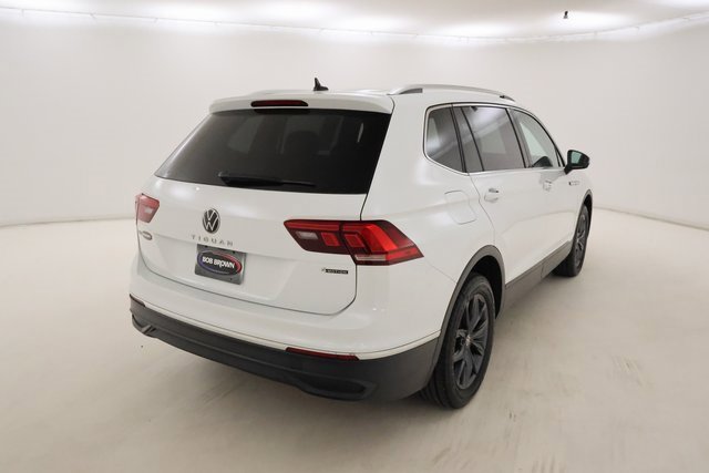 2024 Volkswagen Tiguan SE Wolfsburg Edition photo 2