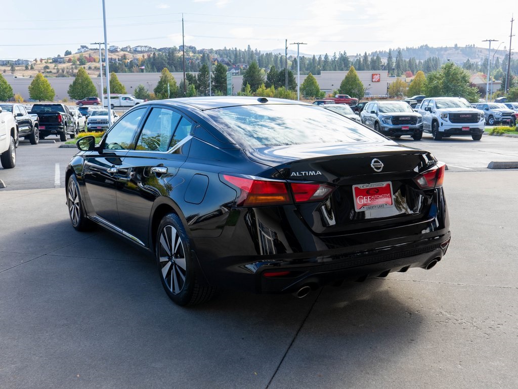 2019 Nissan Altima 2.5 SV photo 4