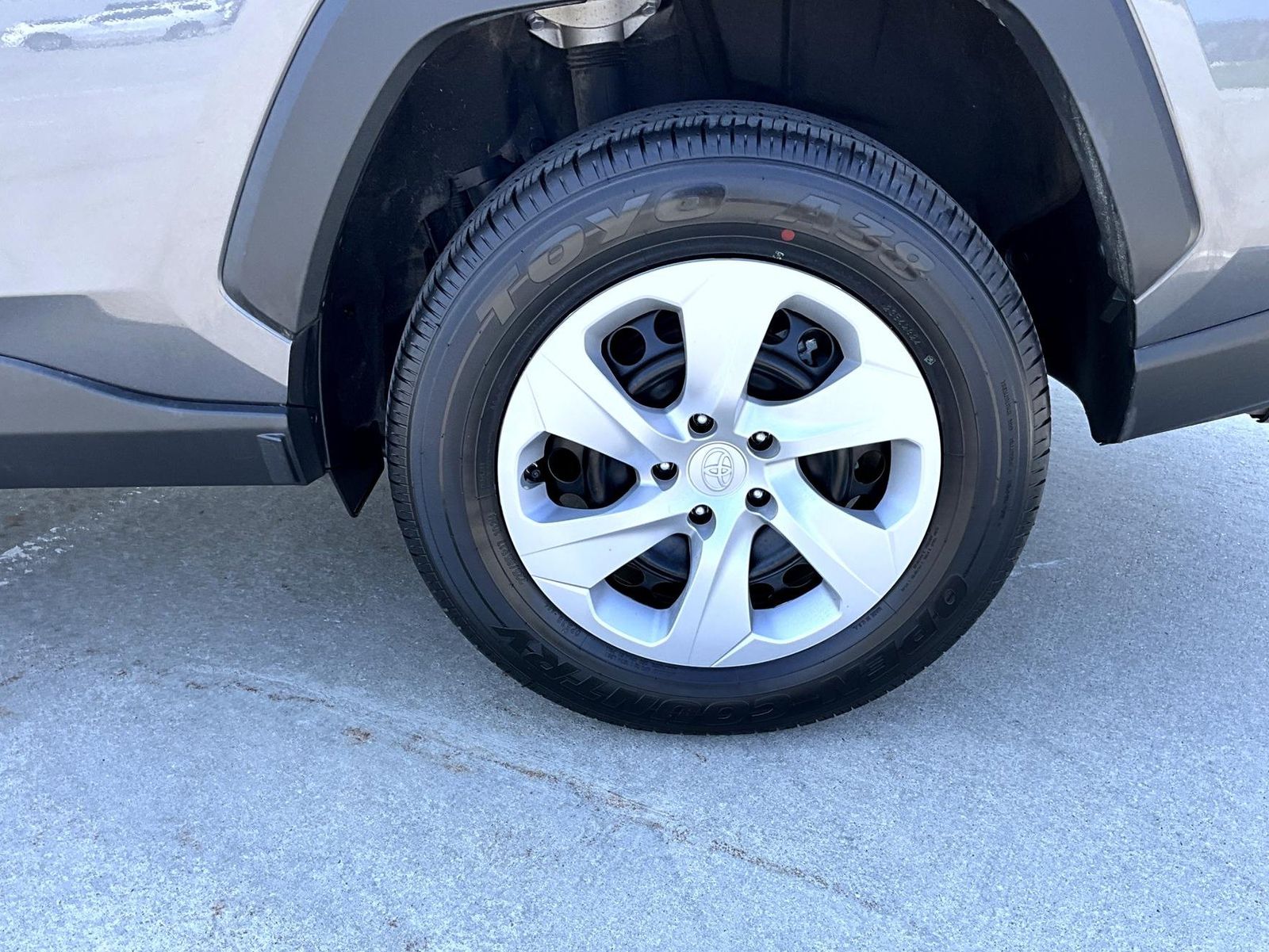 2024 Toyota RAV4 LE photo 20