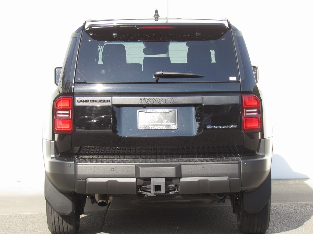 2024 Toyota Land Cruiser photo 7