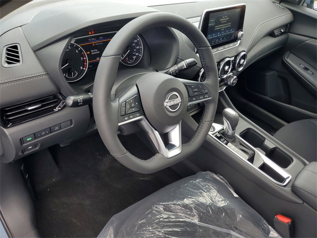 2025 Nissan Sentra SV photo 10