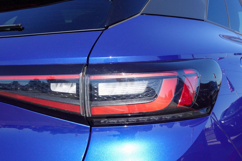 2022 Volkswagen ID.4 Pro S photo 6