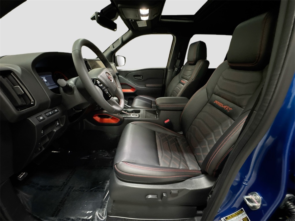 2026 Nissan Frontier PRO-4X photo 5