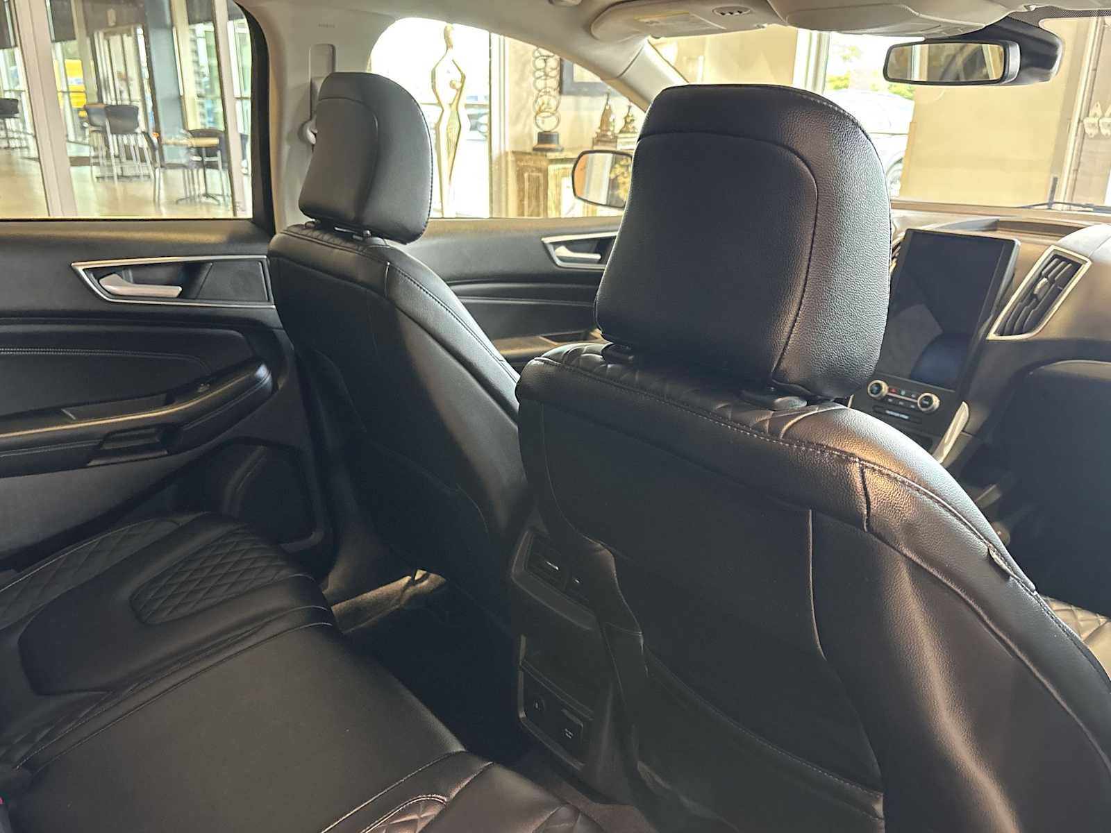 2024 Ford Edge Titanium photo 23