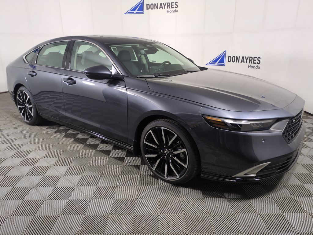 2025 Honda Accord Hybrid Touring photo 7