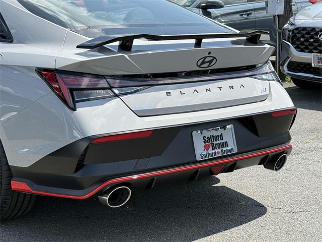 2025 Hyundai Elantra N Base photo 10