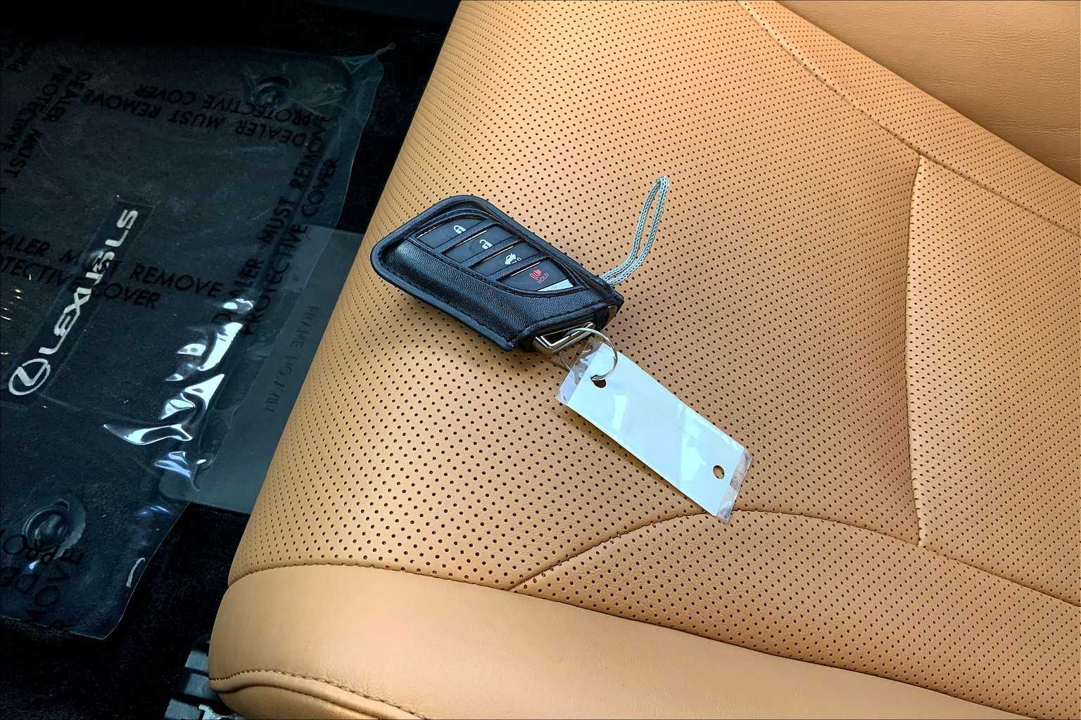 2022 Lexus LS 500 photo 12