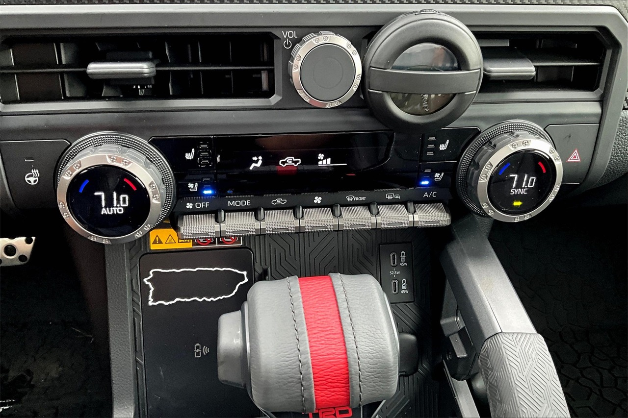 2025 Toyota Tacoma TRD Pro 4x4 photo 15