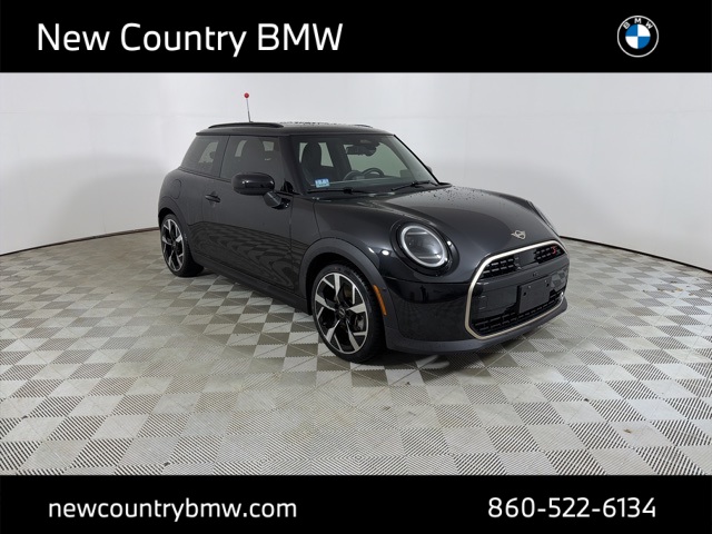 2025 MINI Hardtop 2 Door S's photo