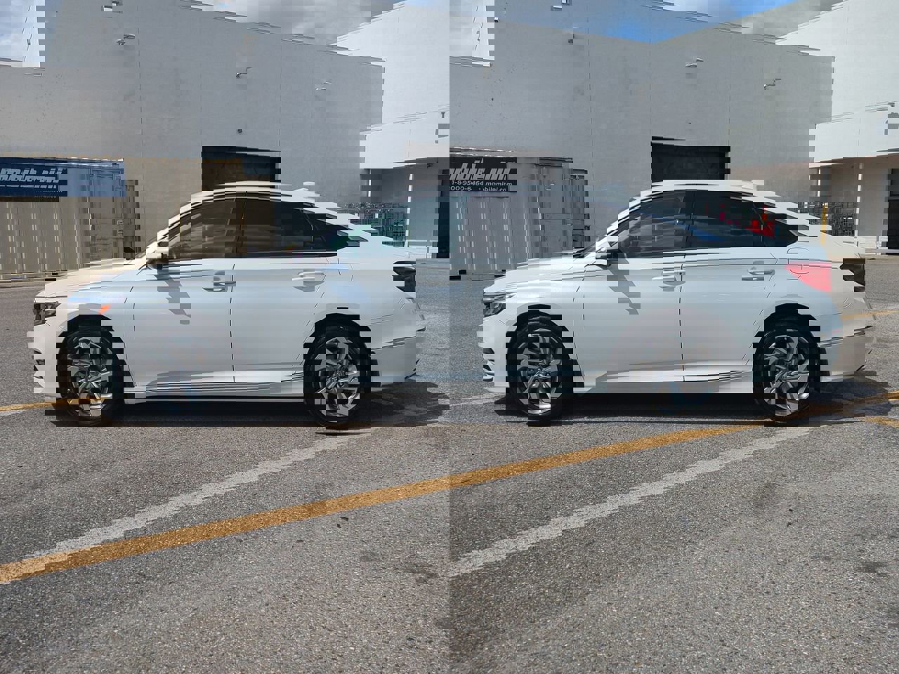 2018 Honda Accord EX-L photo 7