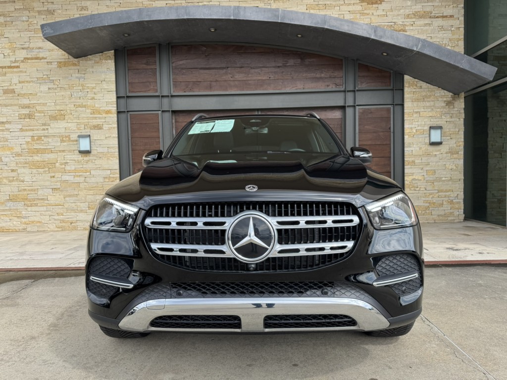 2025 Mercedes Benz GLE 350 4MATIC photo 2