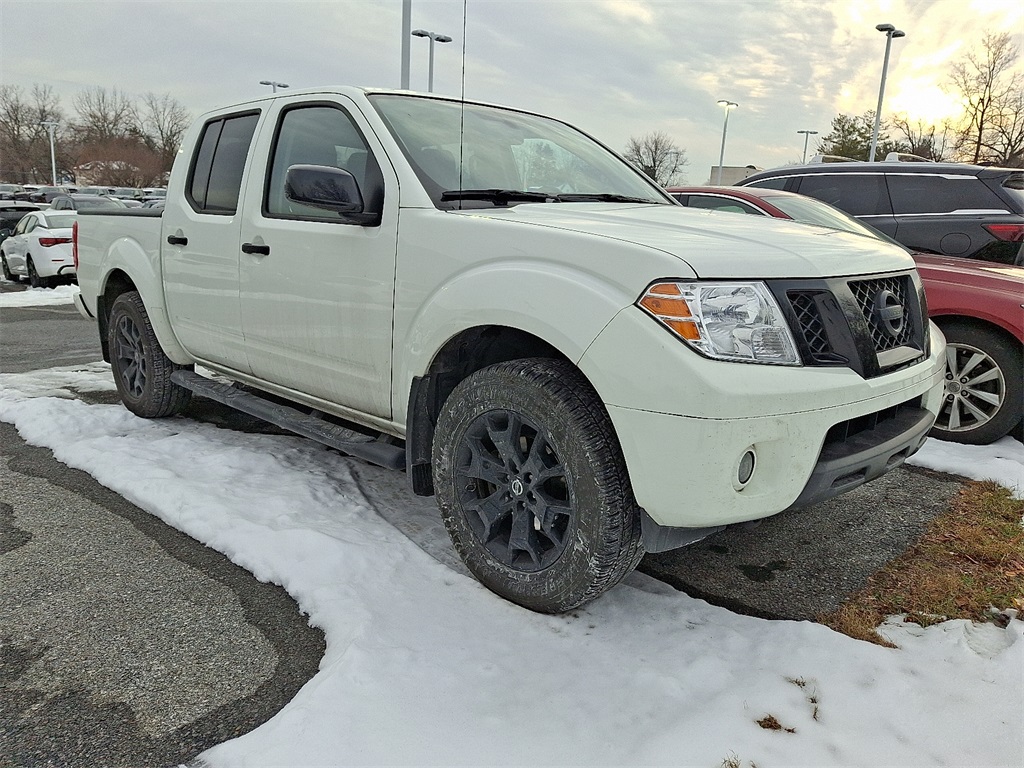 2020 Nissan Frontier SV's photo