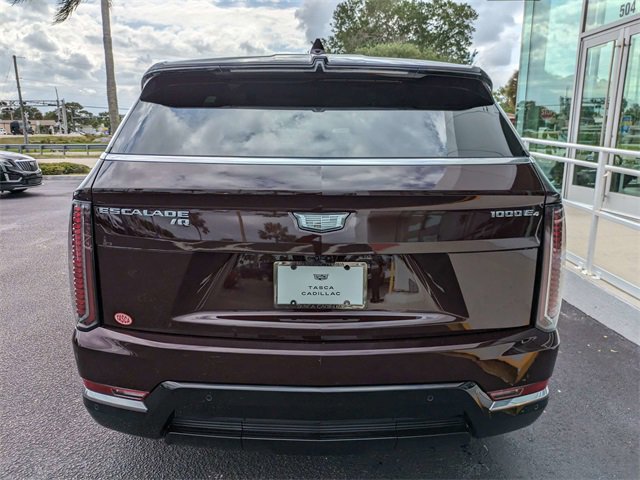 2025 Cadillac Escalade IQ Luxury photo 5