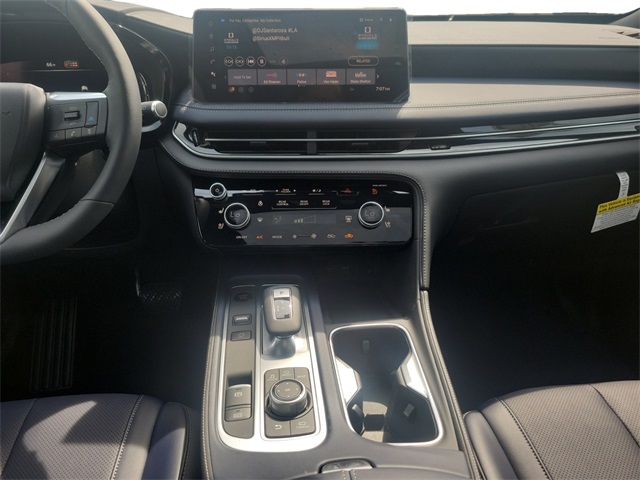 2026 Infiniti QX60 Luxe AWD photo 11