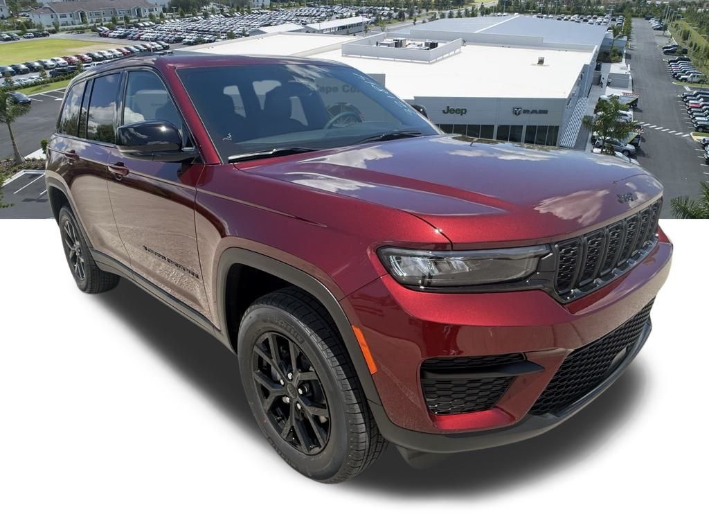 2025 Jeep Grand Cherokee Altitude photo 2