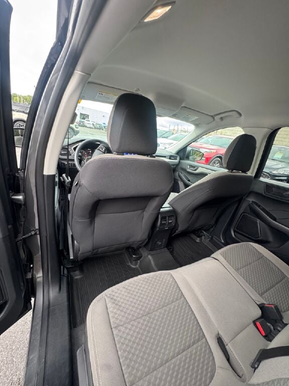 2022 Ford Escape SE photo 17