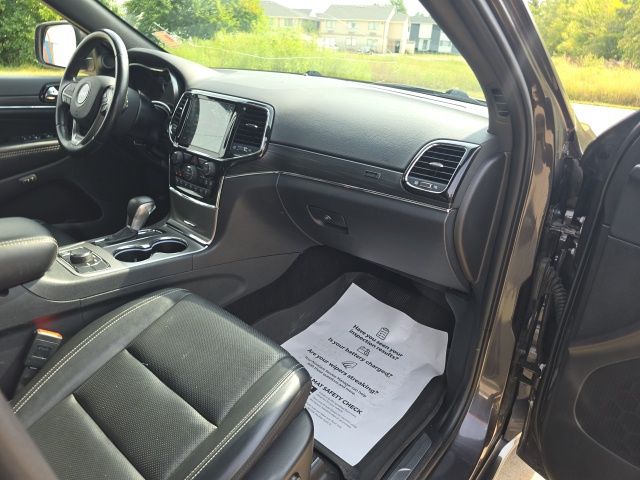 2021 Jeep Grand Cherokee Anniversary Edition photo 36