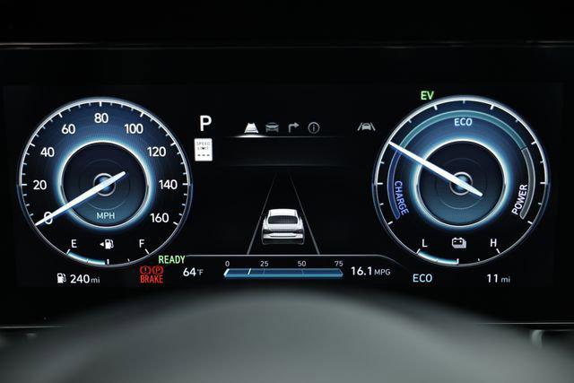 2025 Hyundai Elantra Limited photo 11